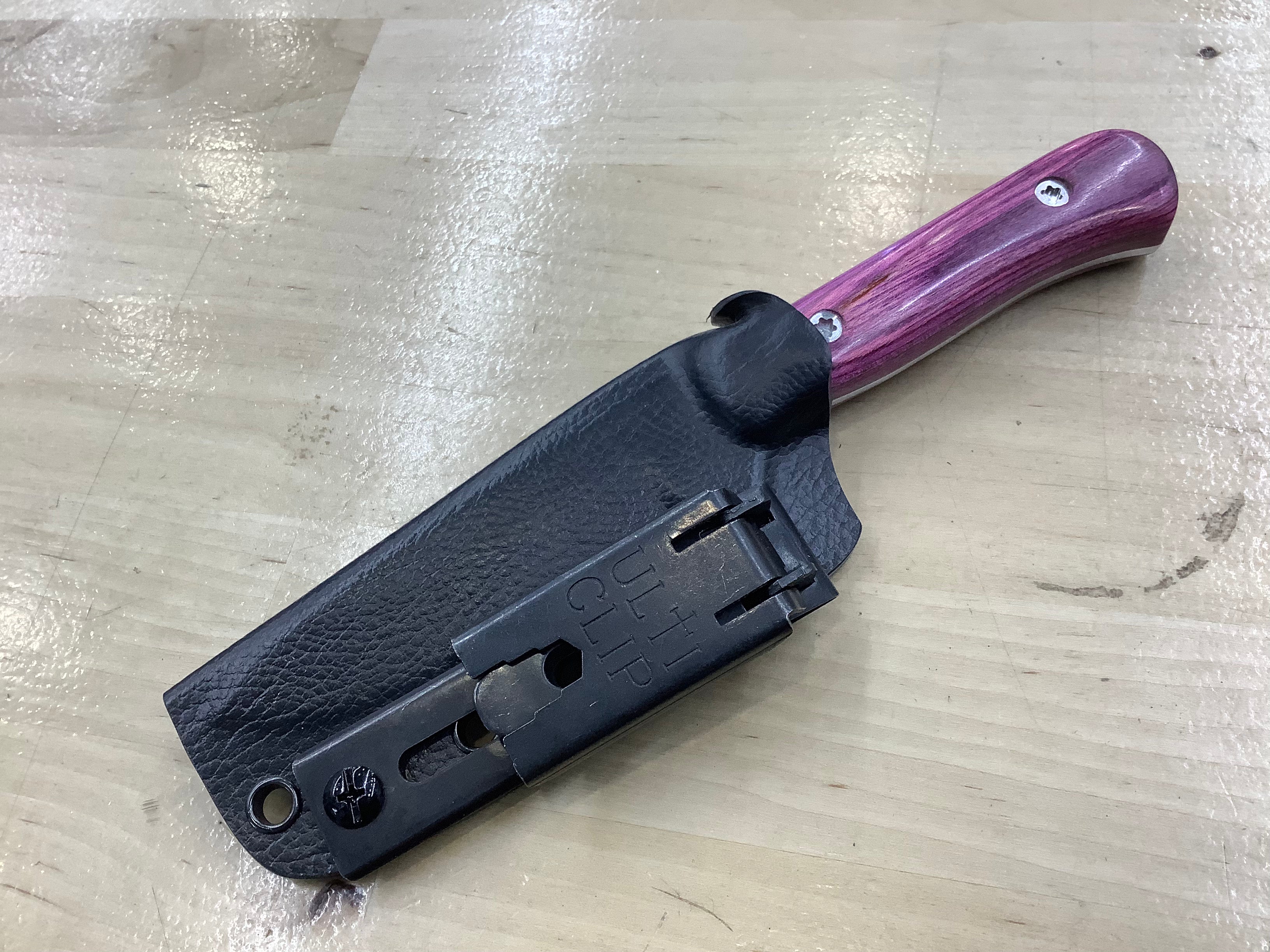 American Heritage Utility CPM154 with Kydex Sheath