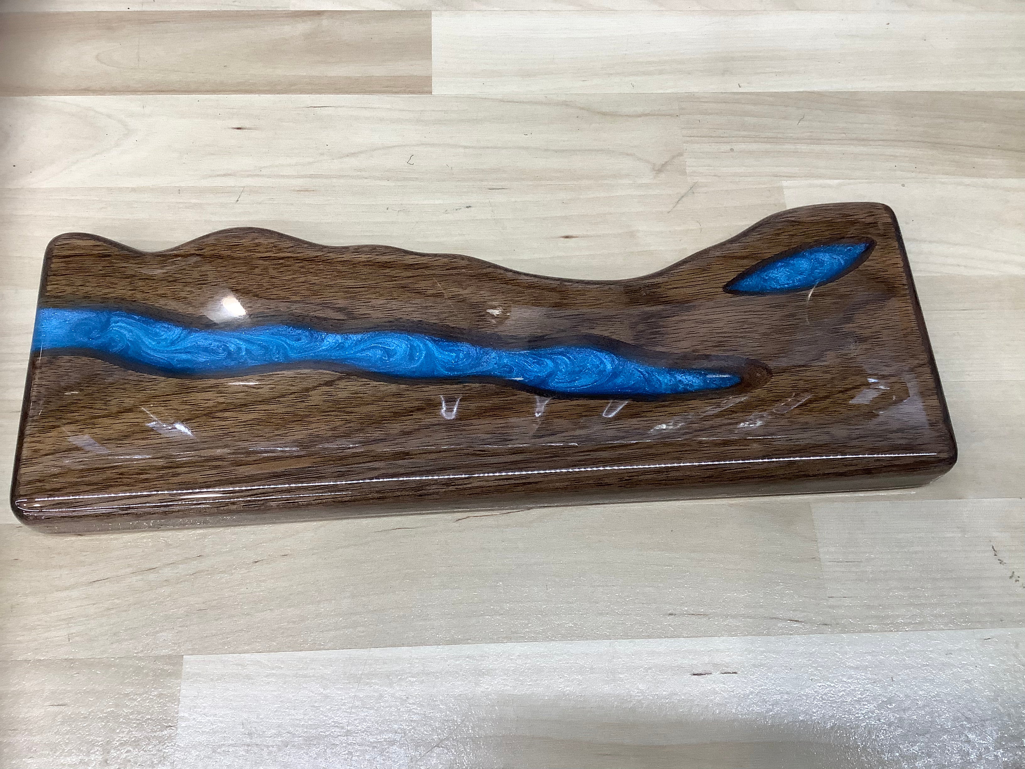 12” Walnut River Pour Magnetic Knife Rack