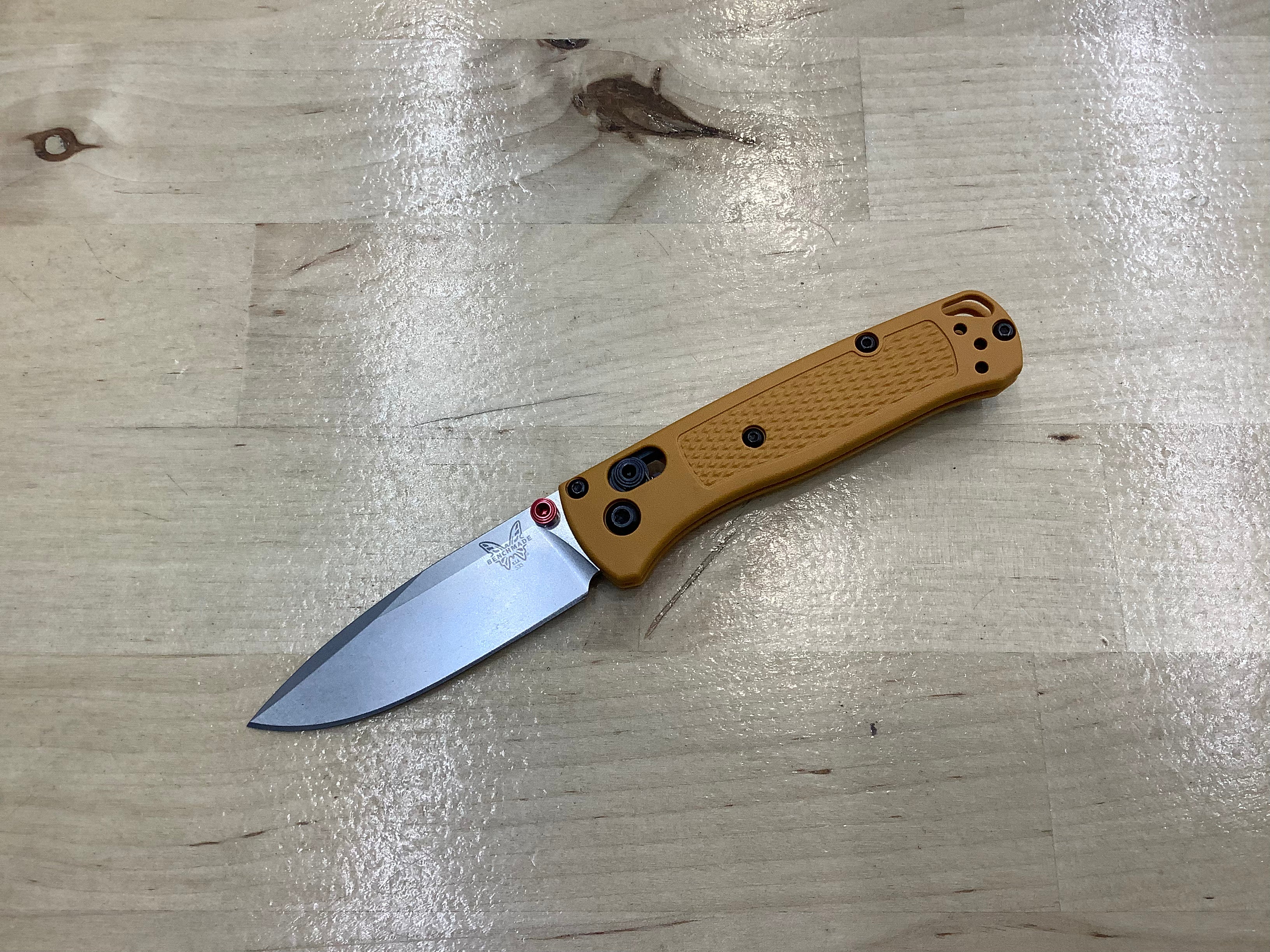 Benchmade Mini Bugout DayBreak Yellow Handle Satin Blade 533-08