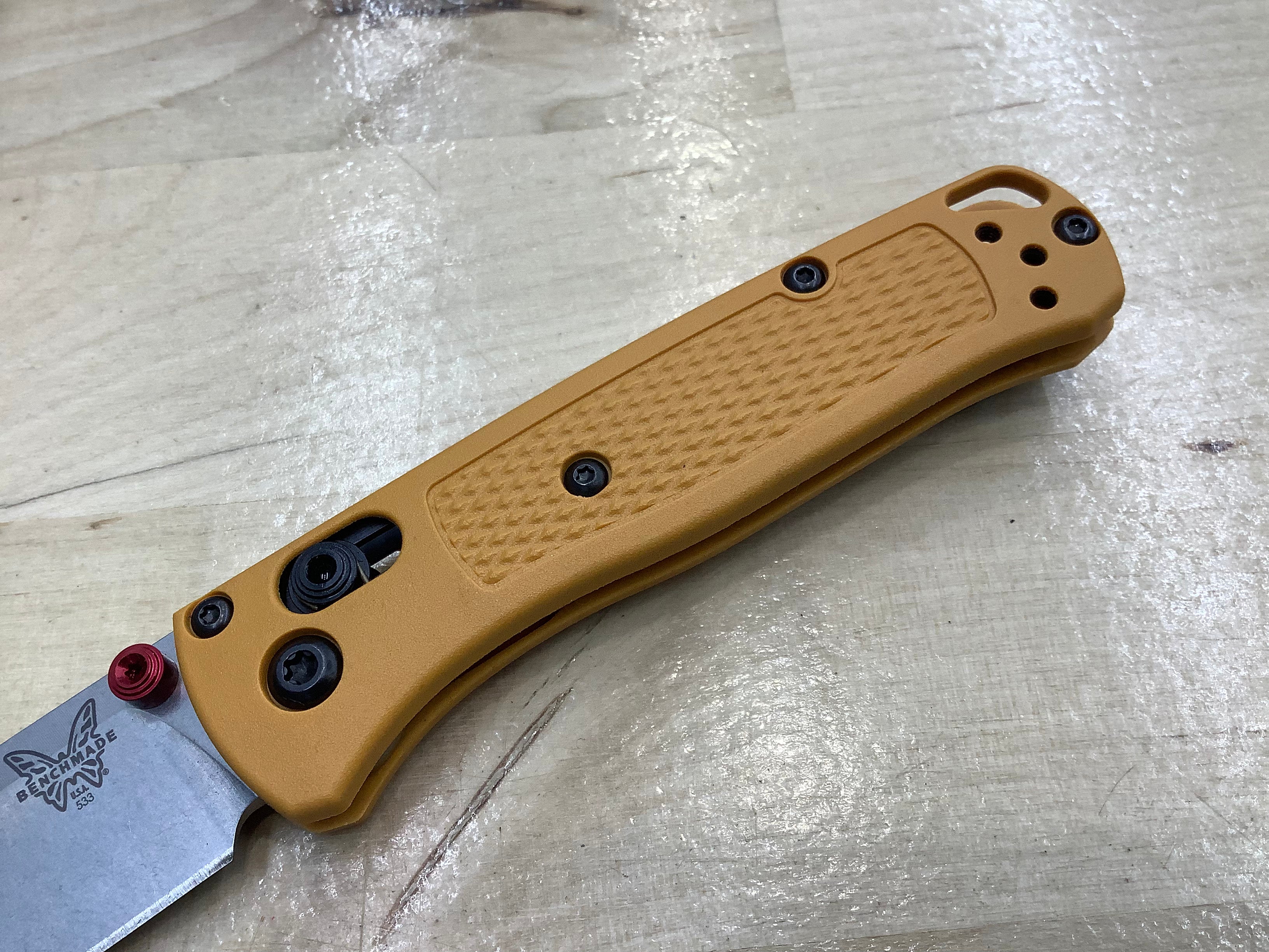 Benchmade Mini Bugout DayBreak Yellow Handle Satin Blade 533-08