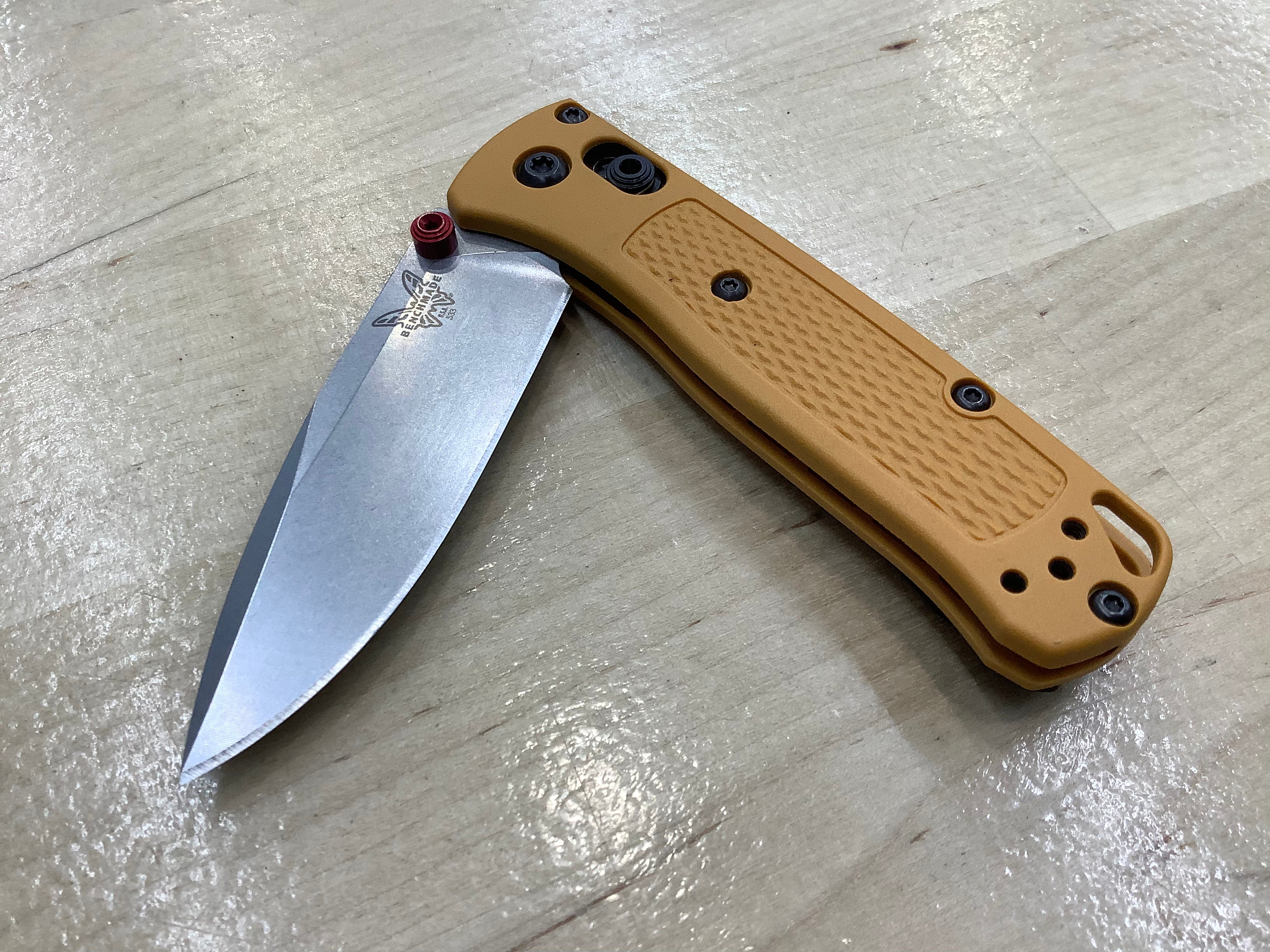 Benchmade Mini Bugout DayBreak Yellow Handle Satin Blade 533-08