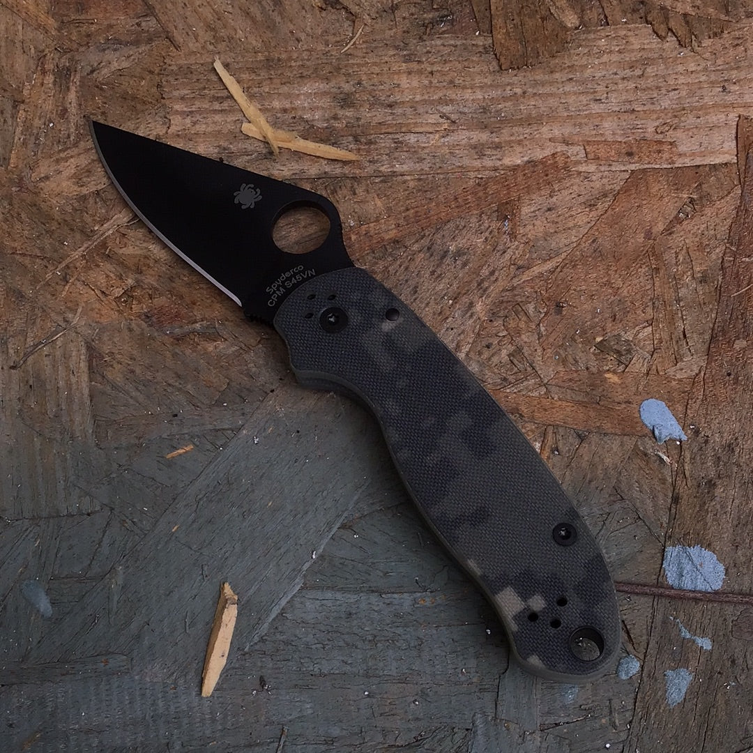 Spyderco Para 3 Compression Lock Knife Digi Camo G-10 (3" Black) C223GPCMOBK