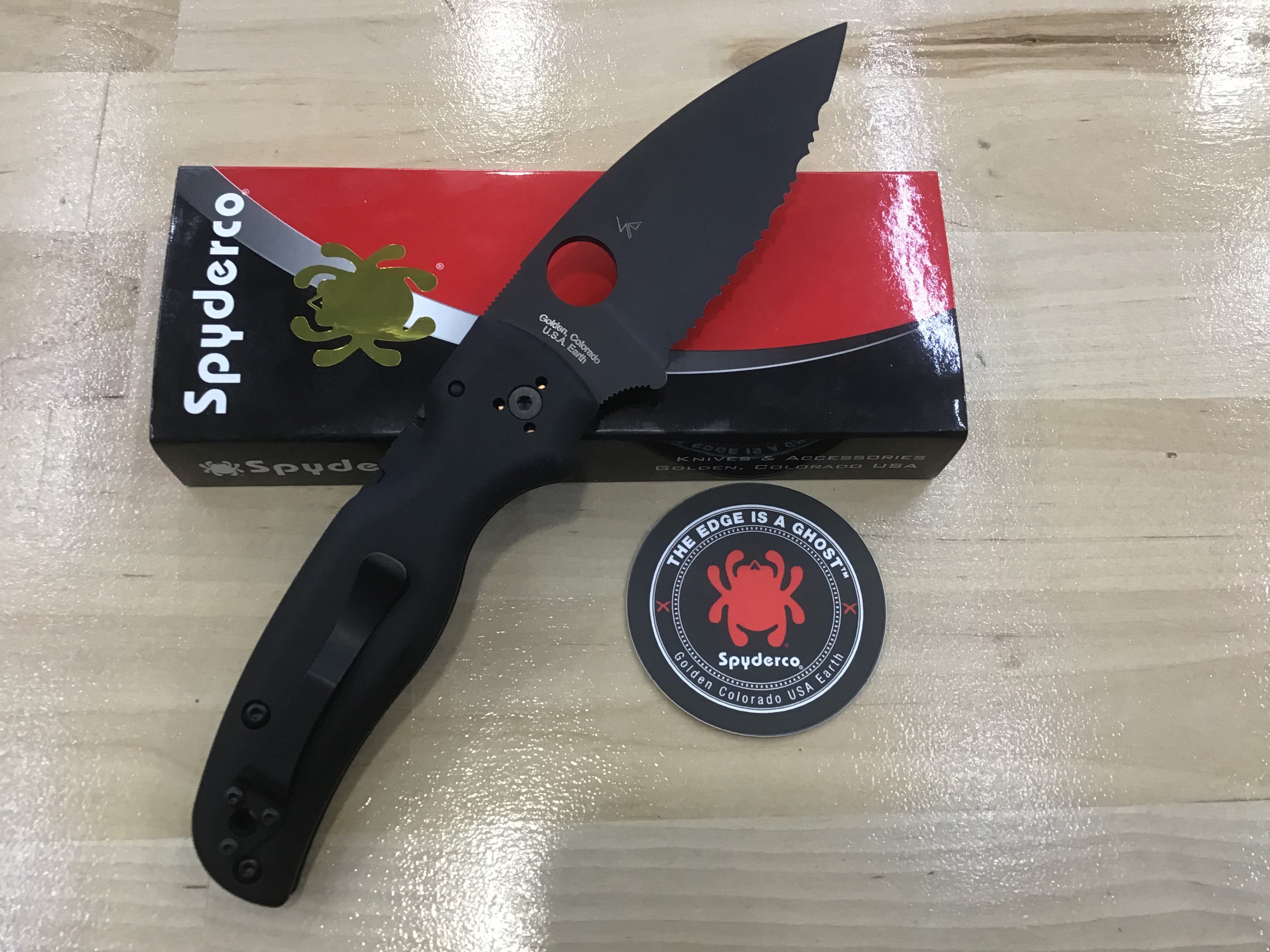 Spyderco Shaman Black Blade Fully Serrated in CPM S30V with Black G-10