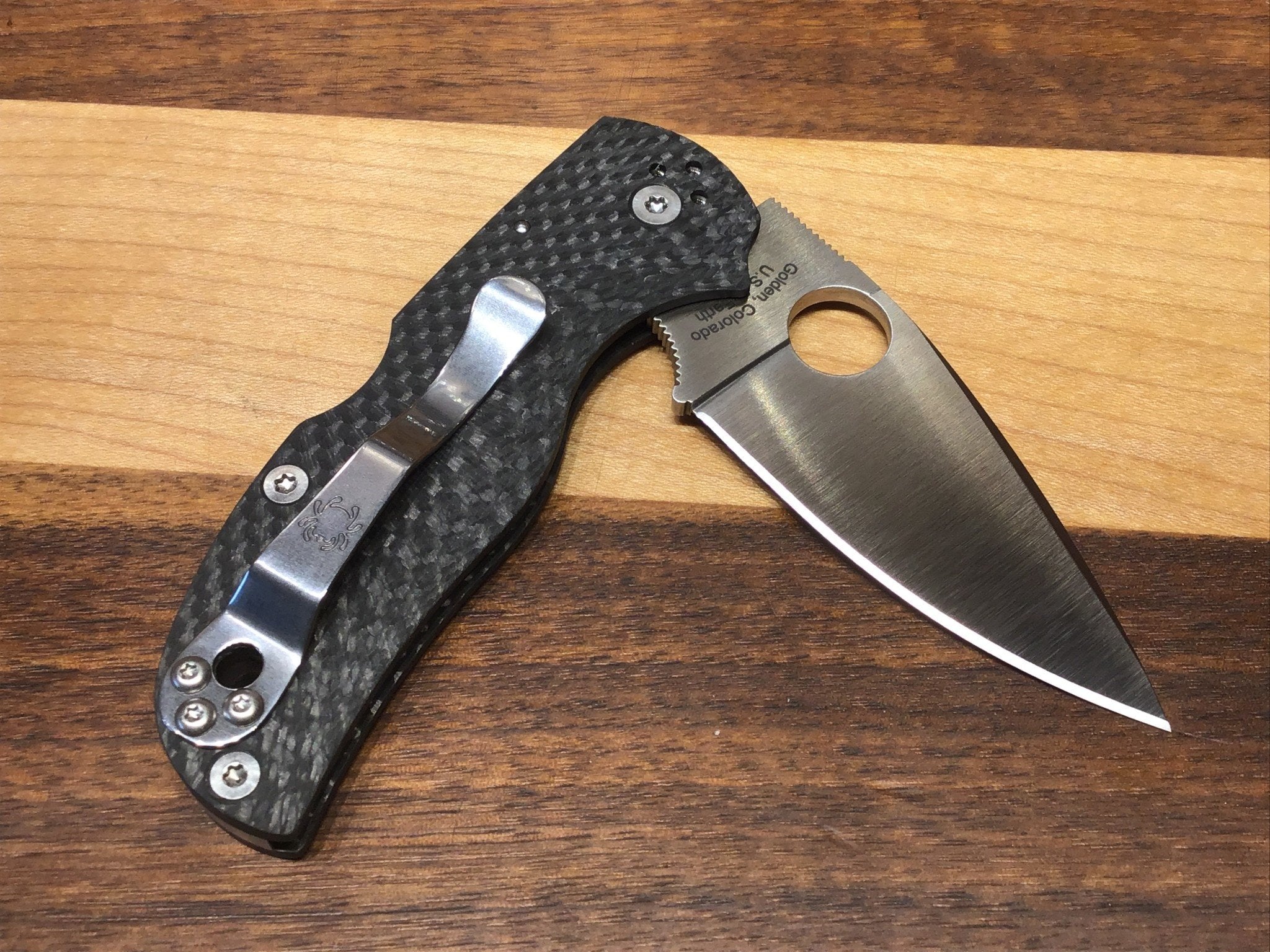 Spyderco Native 5 en fibra de carbono y CPMS90V