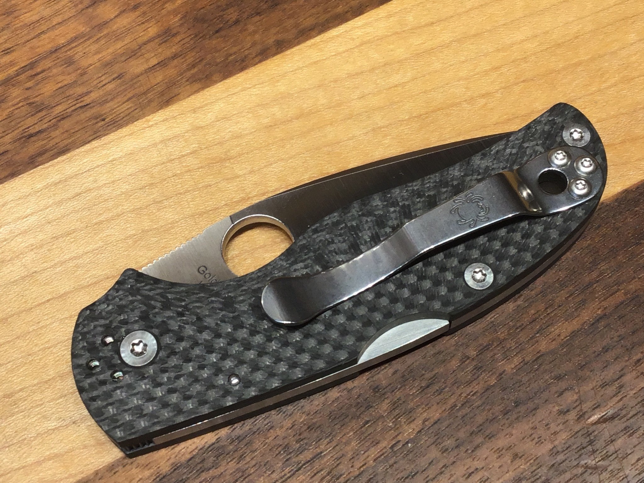 Spyderco Native 5 en fibra de carbono y CPMS90V