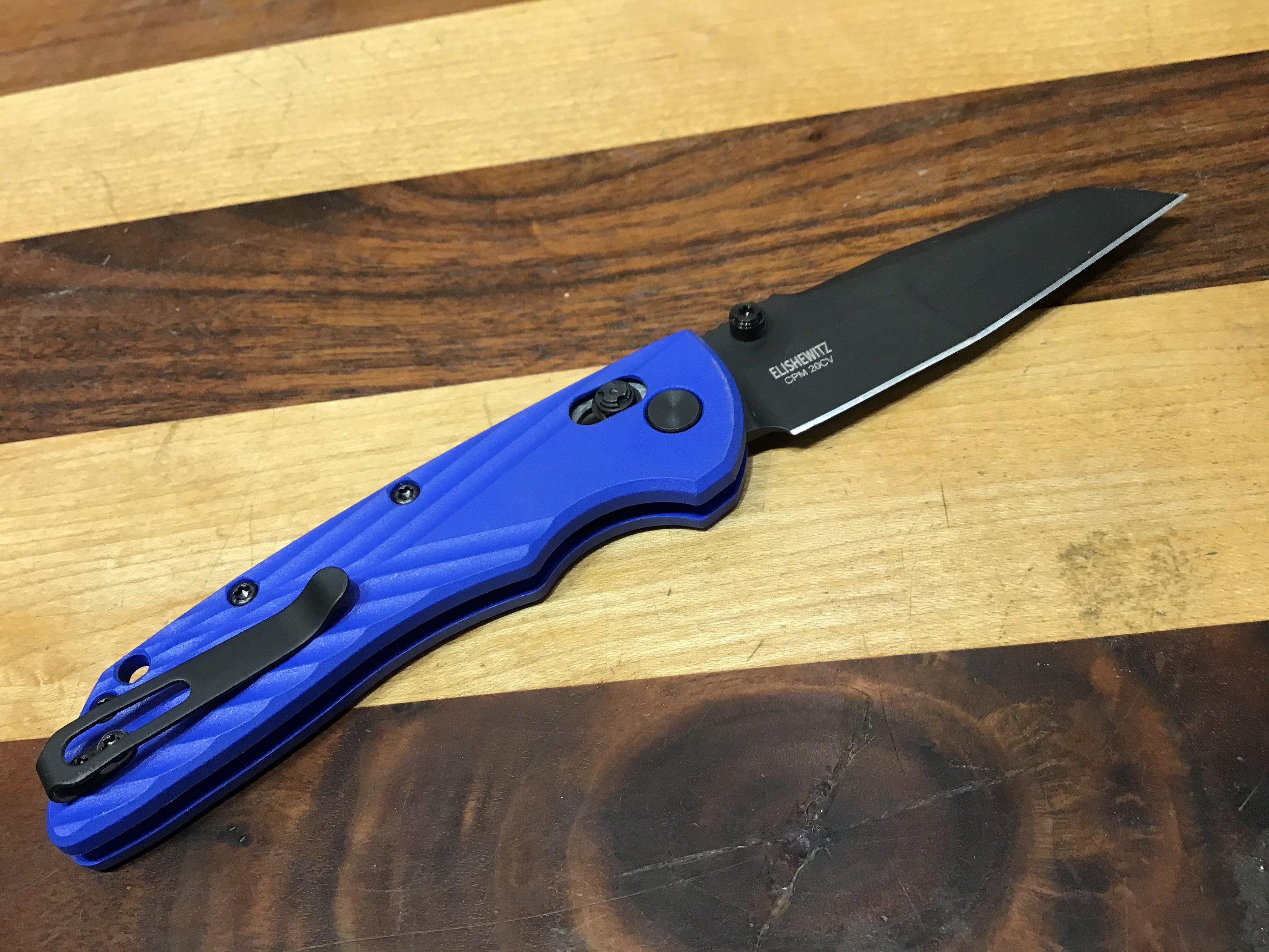 Custom Hogue Deka Black Wharncliffe 20CV with Blue Polymer
