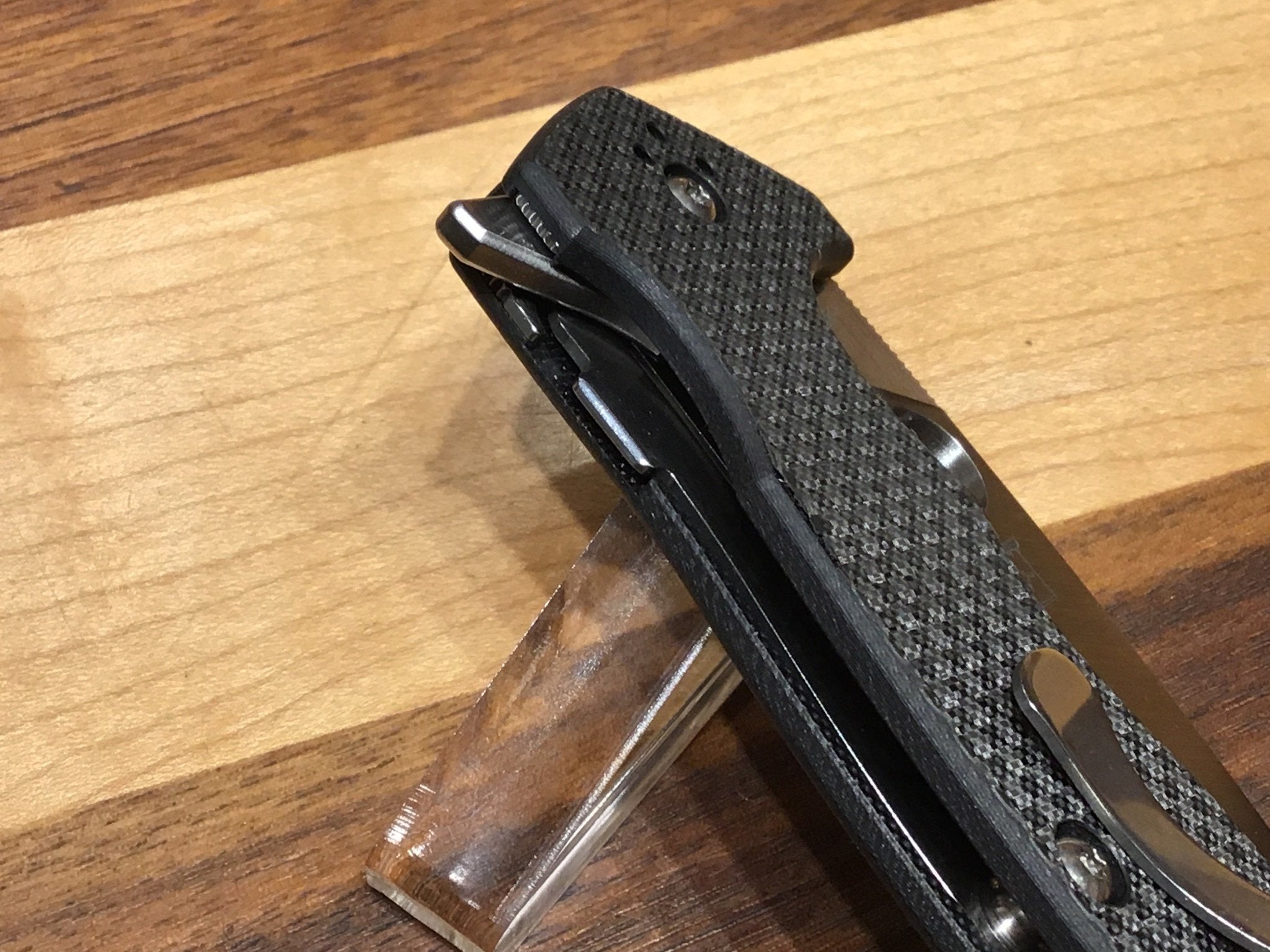 Spyderco Amalgam con cierre de compresión en CPM S30V