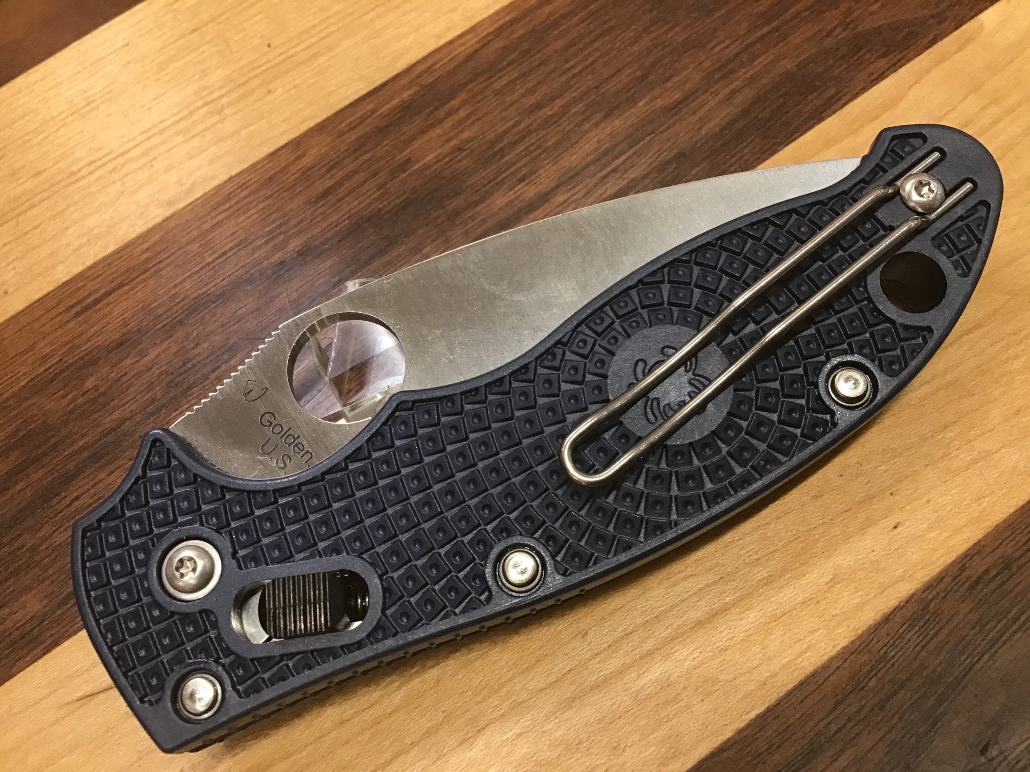 Spyderco Manix 2 en CPM S110V avec FRN bleu foncé