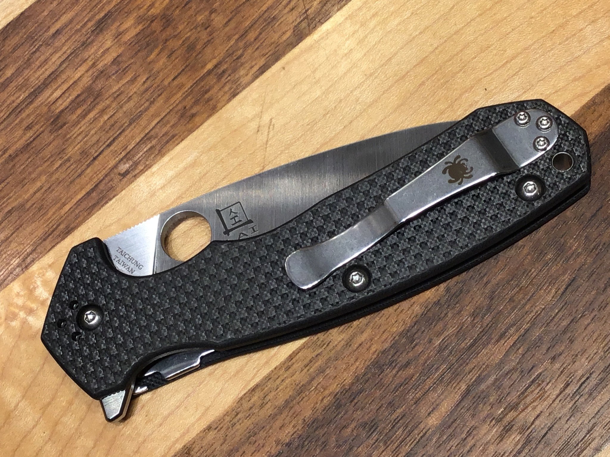 Spyderco Amalgam con cierre de compresión en CPM S30V